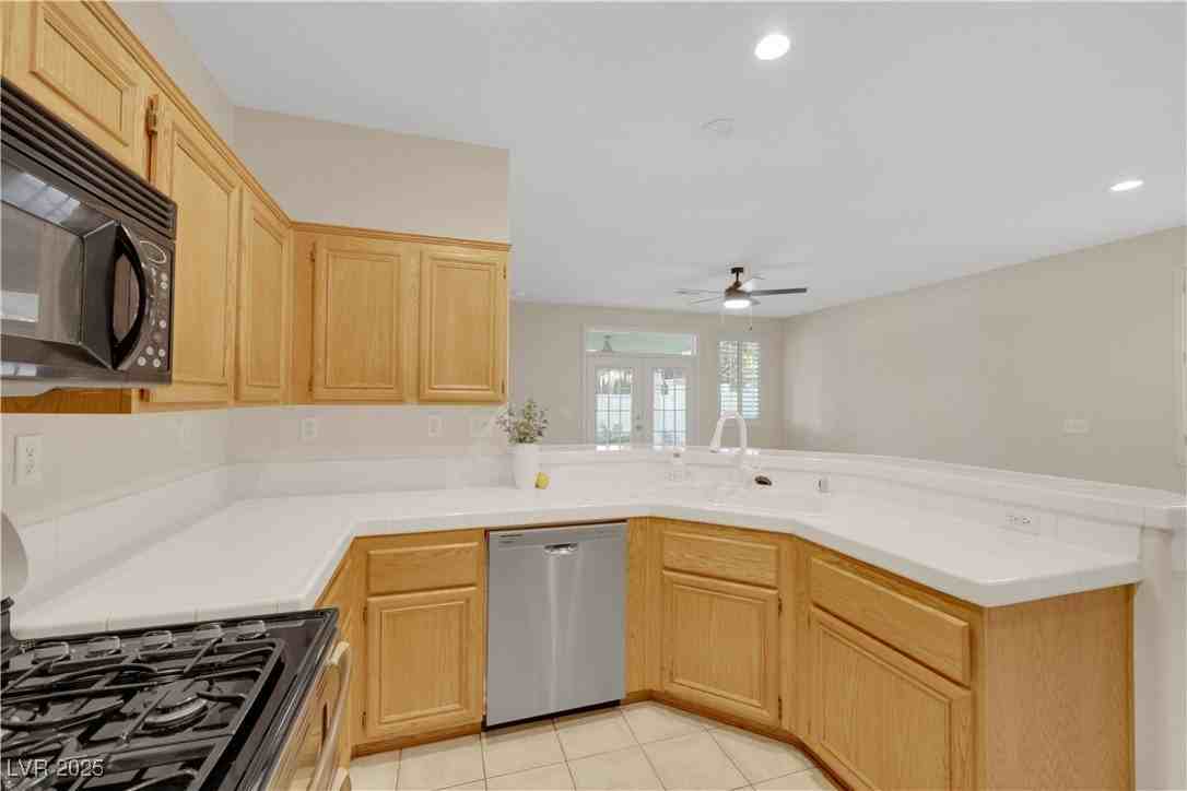 310 Fancrest Street - Photo 5 of 16