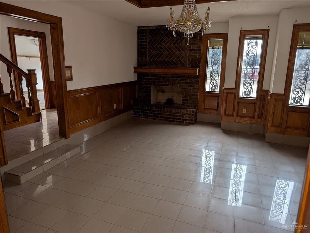 907 South 20th Avenue - Photo 3 of 10