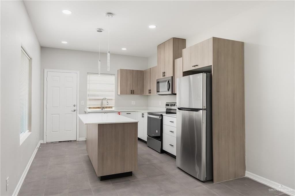 3605 Frio Avenue - Photo 4 of 9