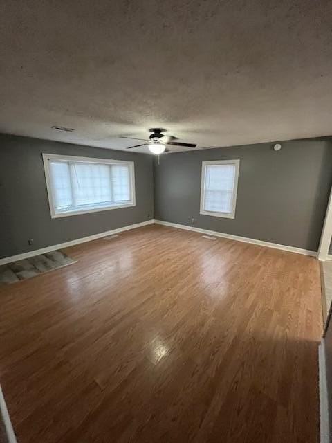 7315 Delaware Avenue - Photo 4 of 35