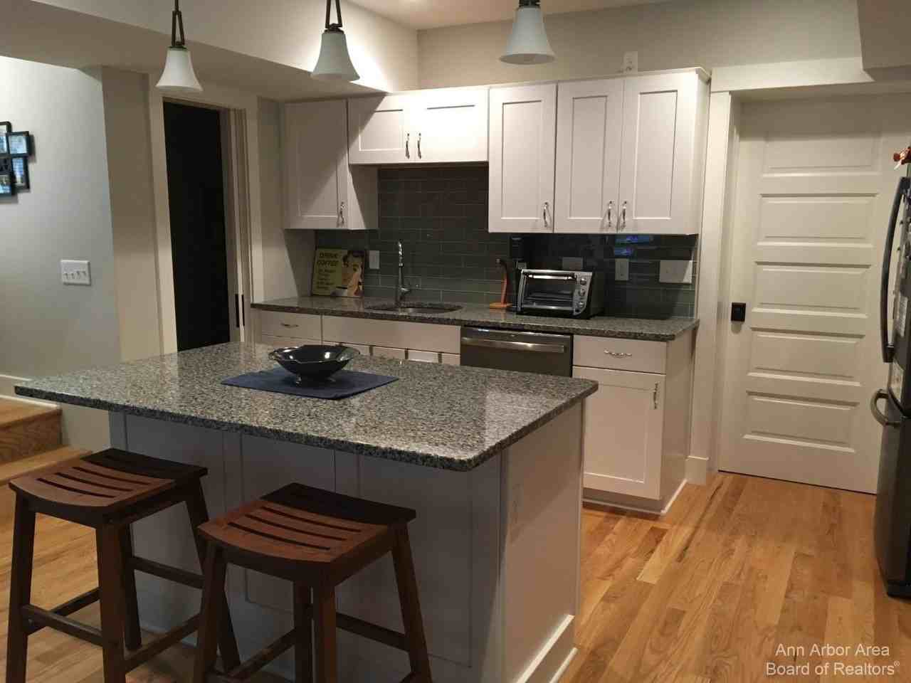 438 Third Street #2 - Photo 3 of 11