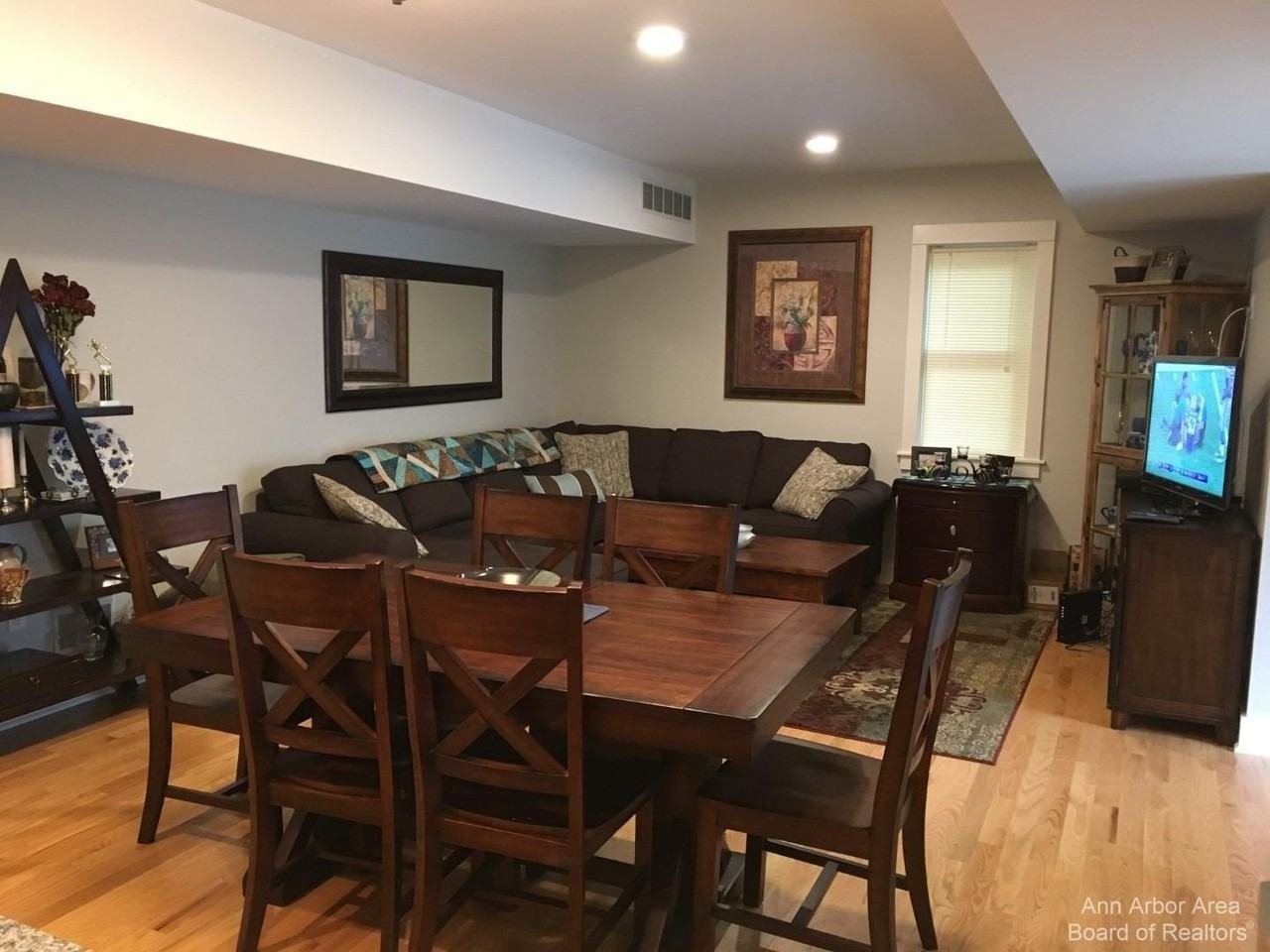 438 Third Street #2 - Photo 4 of 11