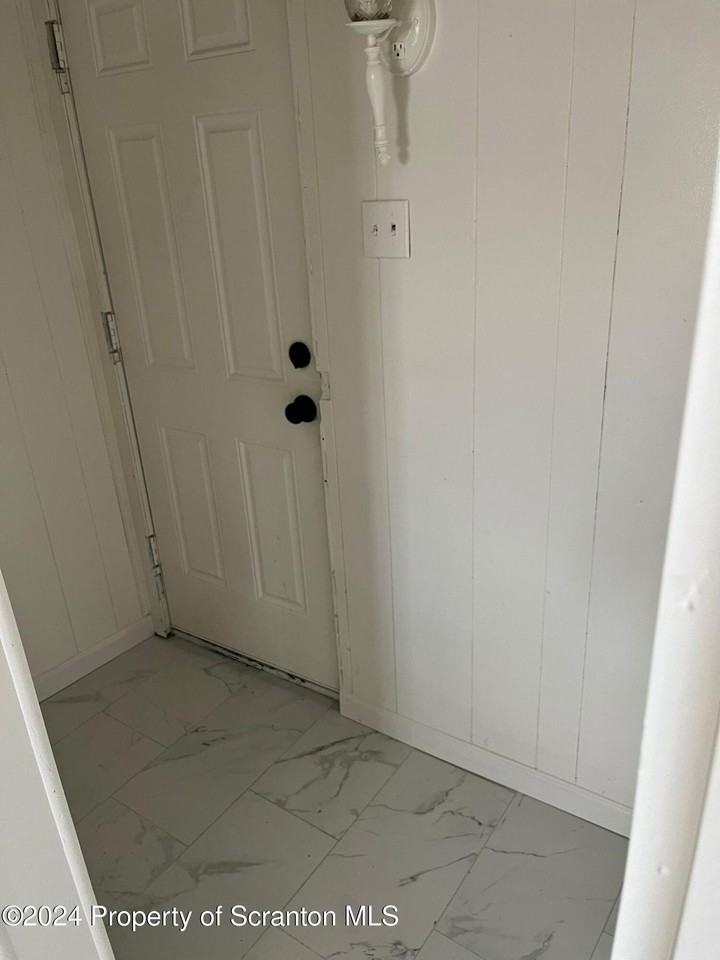 258 Main Street #3REAR - Photo 4 of 10