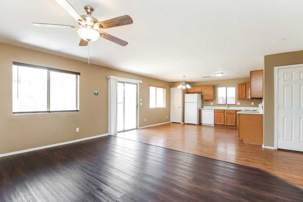 3301 West Carlos Lane - Photo 5 of 17