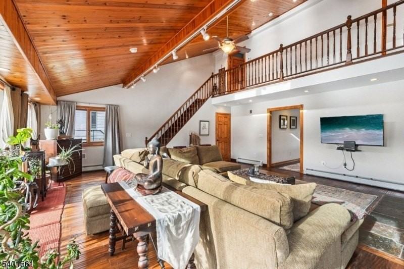 197 Point Breeze Drive - Photo 3 of 38