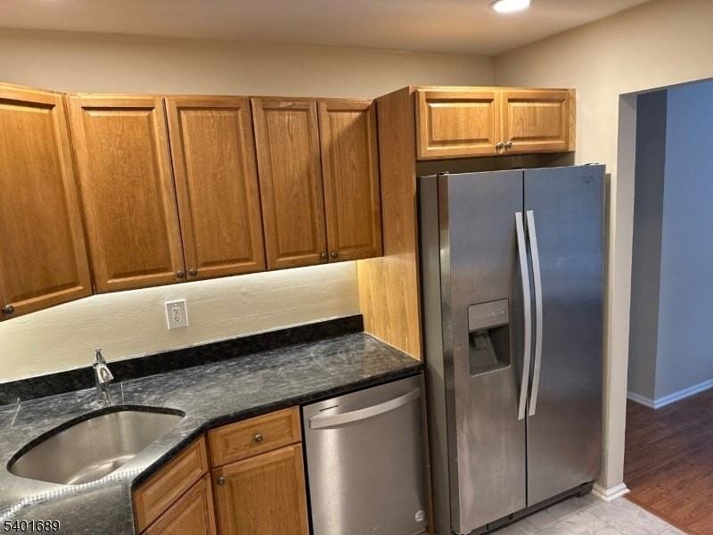 236 Irving Place - Photo 6 of 18