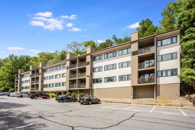 41 Mount Kemble Avenue #208 - Photo 2 of 32