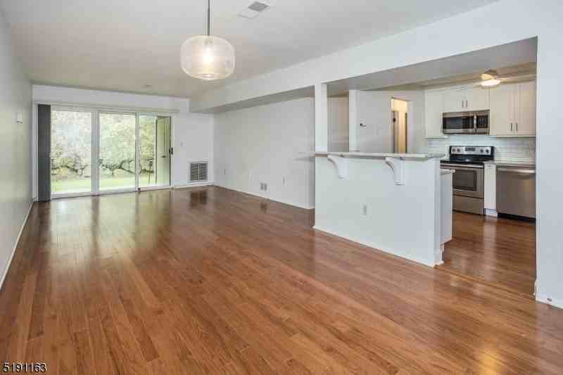 41 Mount Kemble Avenue #208 - Photo 7 of 32