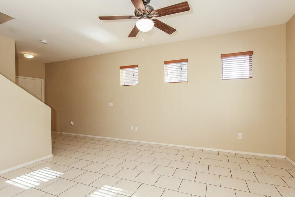 7014 S 40th Ln - Photo 4 of 17