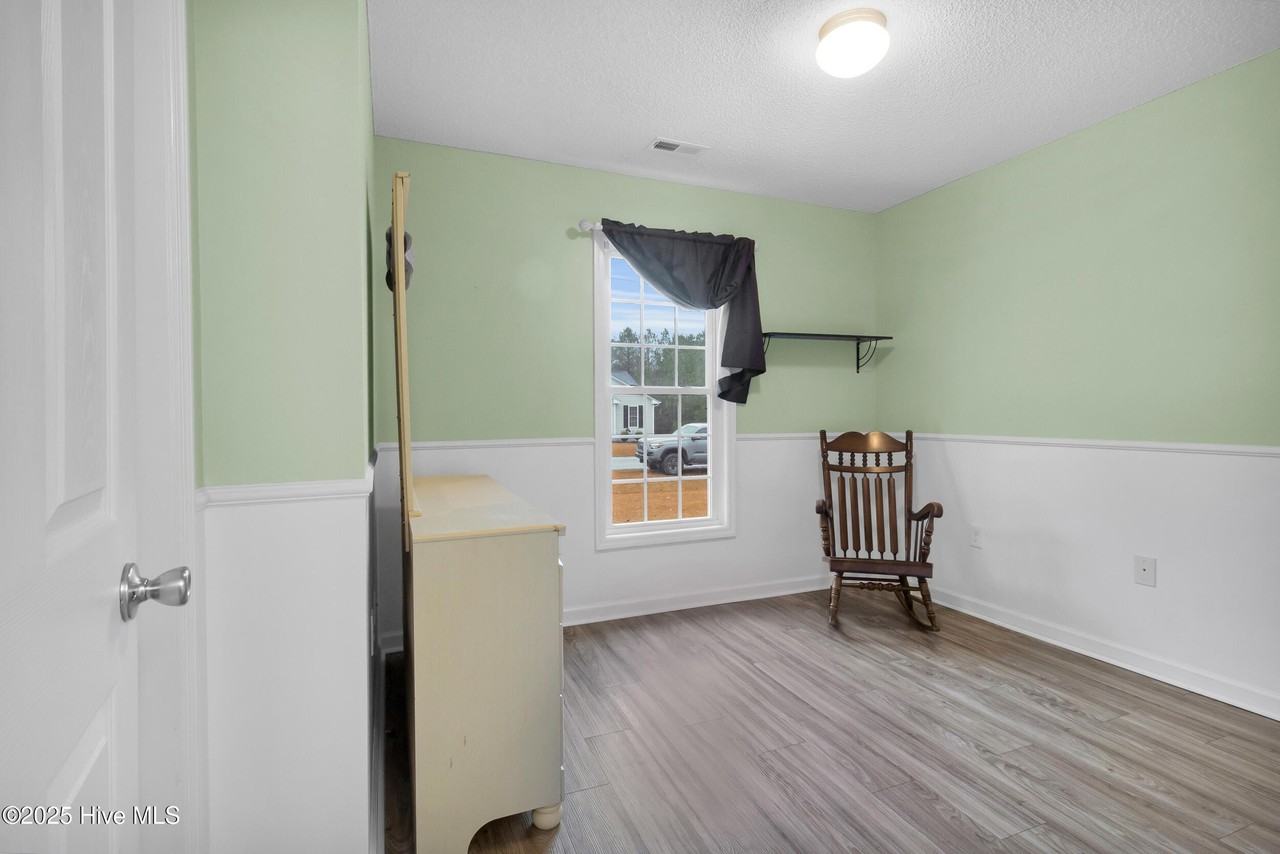 116 Gregory Drive - Photo 4 of 28