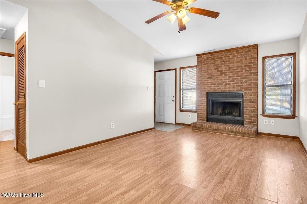 1034 Spring Villa Drive - Photo 6 of 31