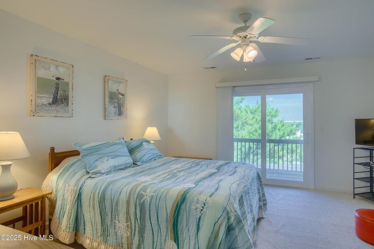 228 Lazy Day Drive - Photo 4 of 6