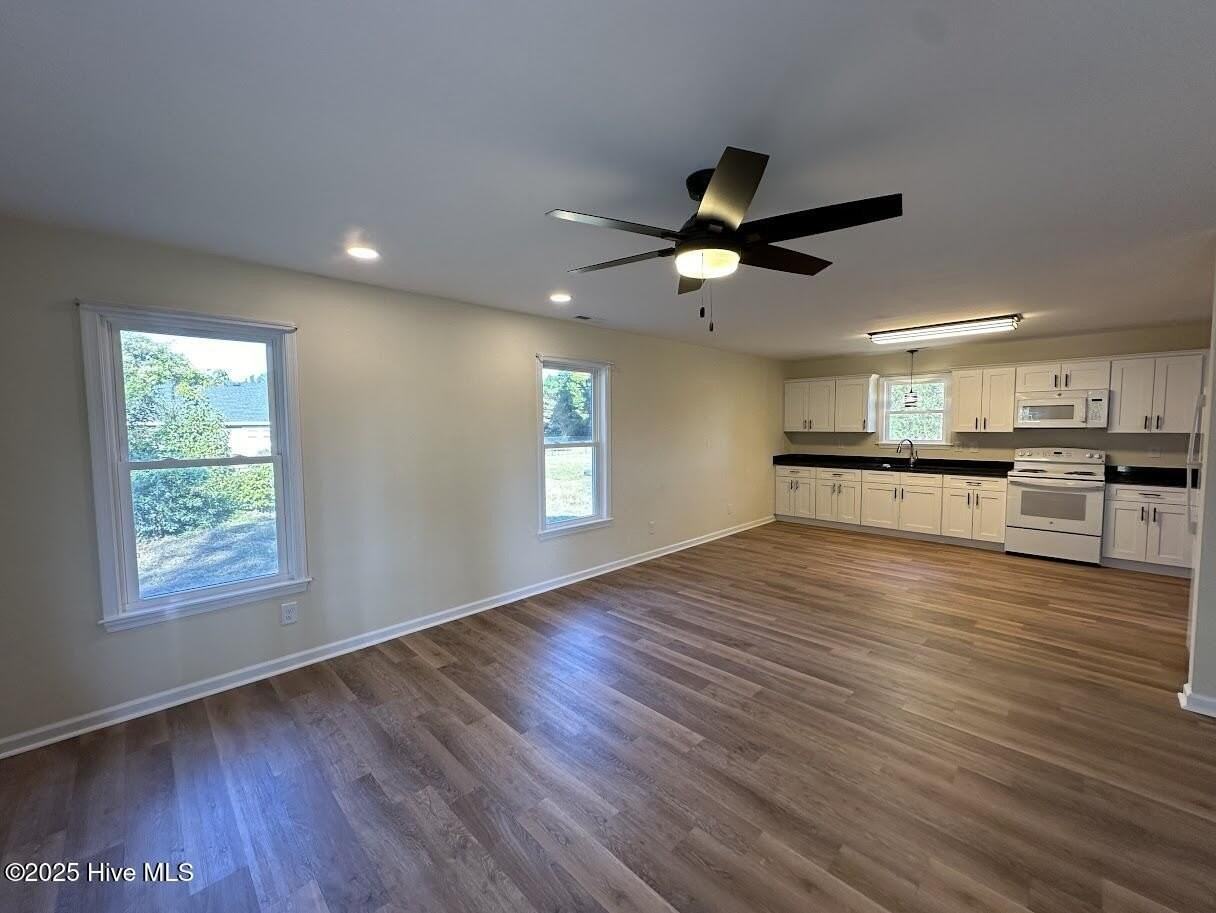 1620 West Street - Photo 3 of 10