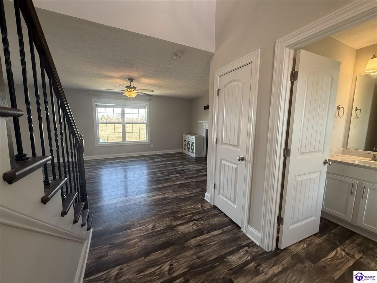 112 Mcclendon Hills Lane - Photo 4 of 50