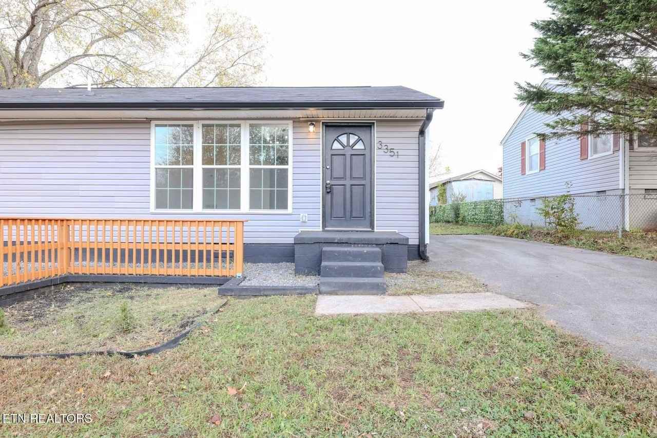 3351 Coffman Drive - Photo 4 of 24