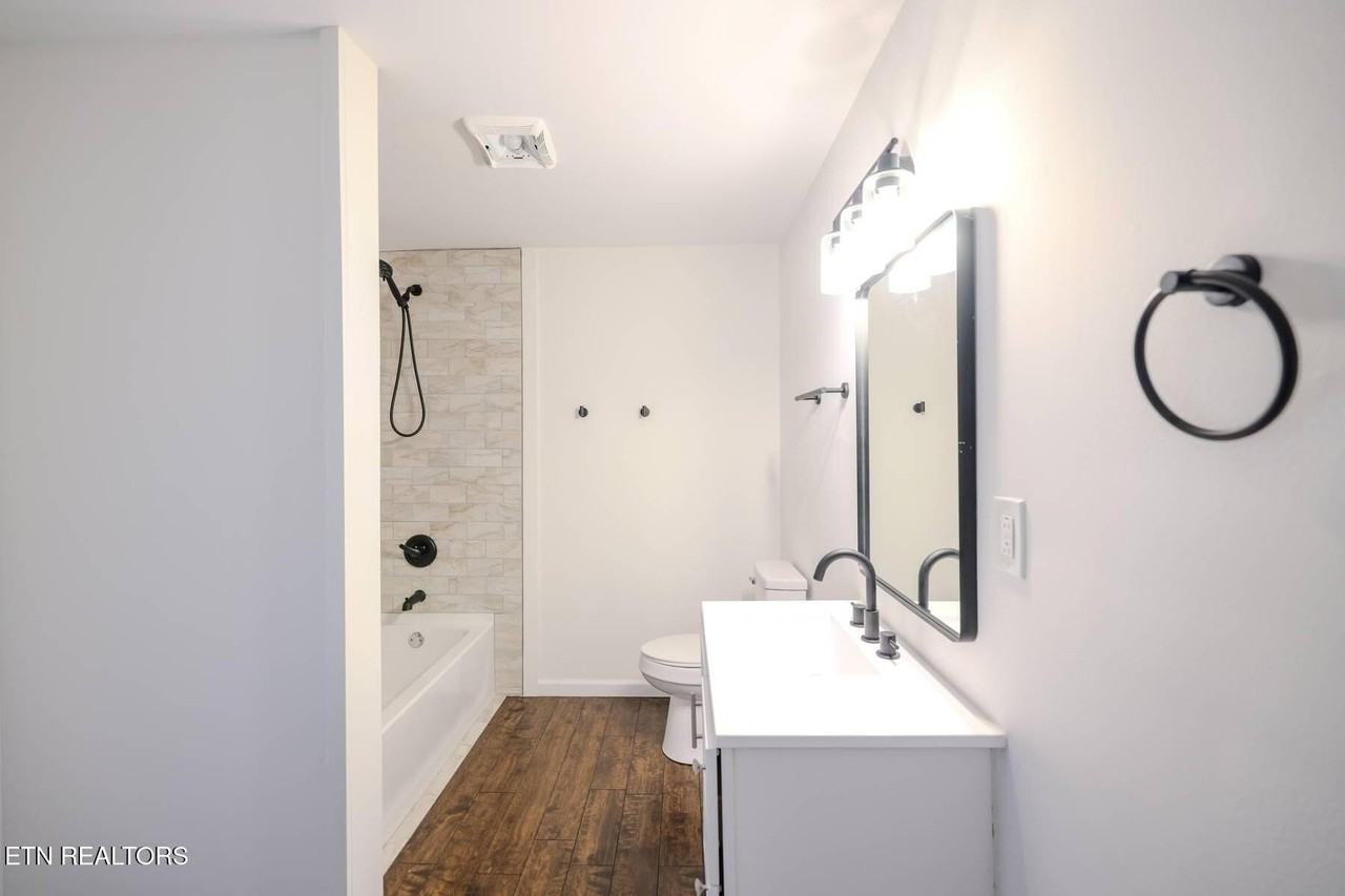 3351 Coffman Drive - Photo 5 of 24