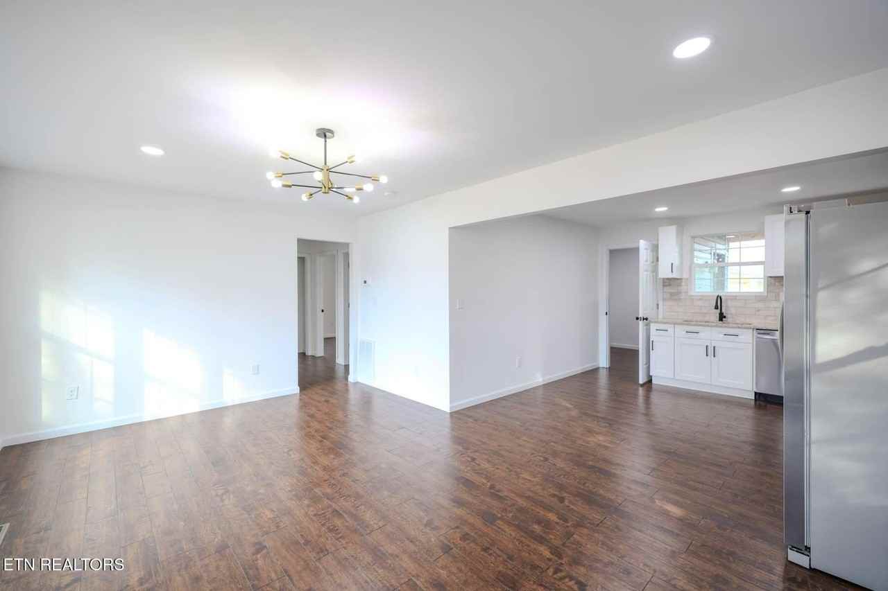 3351 Coffman Drive - Photo 6 of 24