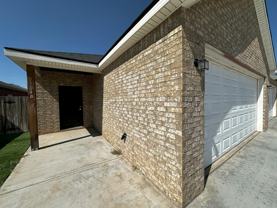 5504 Itasca St #B - Photo 1 of 1
