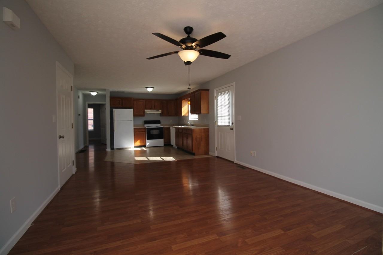 737 Cobbler Lane - Photo 4 of 14