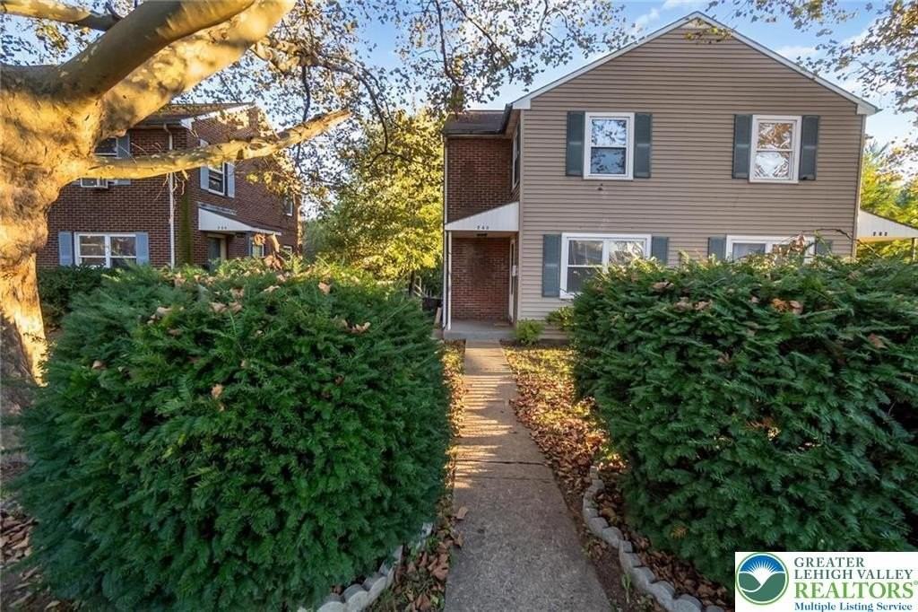 240 Palmer Street - Photo 3 of 36