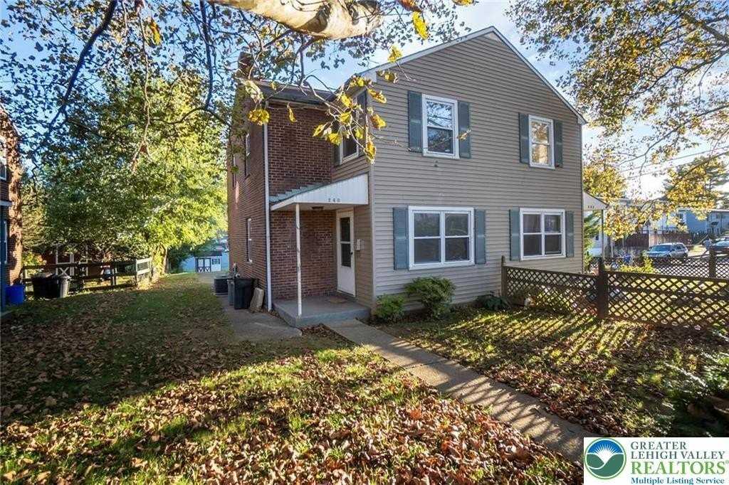 240 Palmer Street - Photo 4 of 36