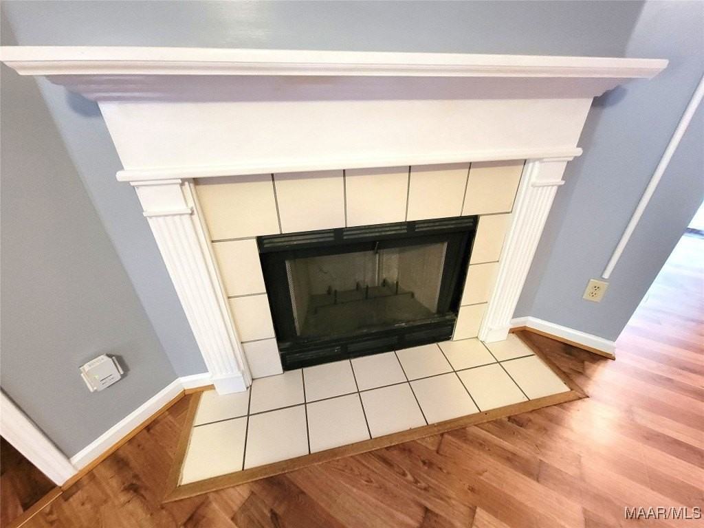 3248 Meadow Walk Ln - Photo 3 of 15