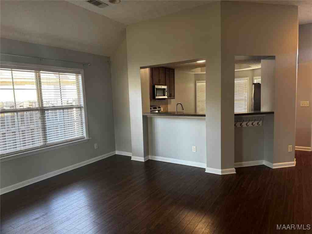 9133 Saw Tooth Loop - Photo 6 of 32