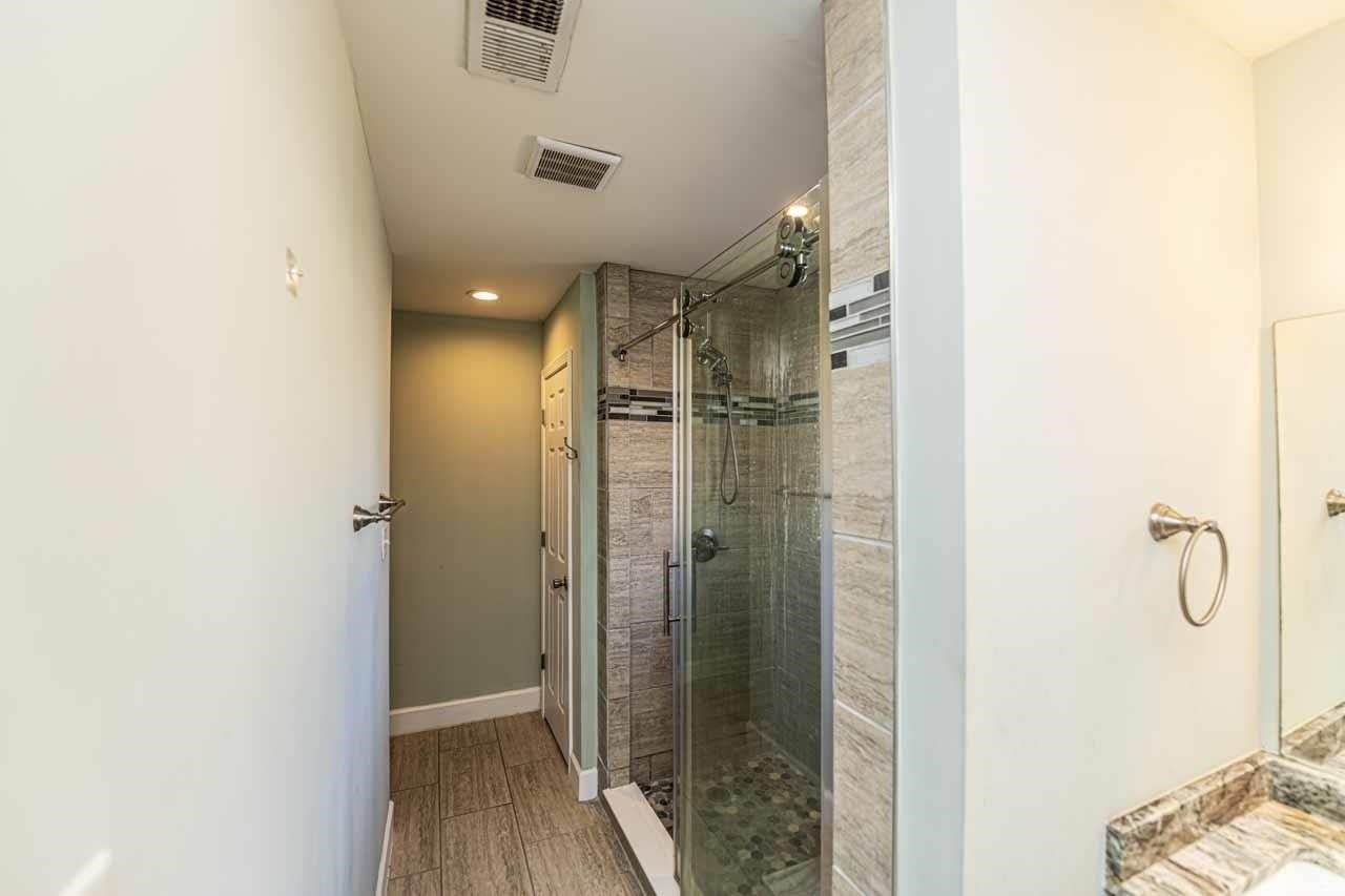 443 Beverly Dr - Photo 2 of 29