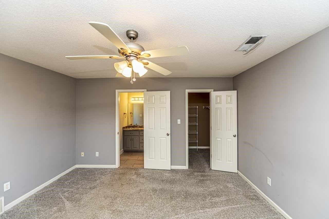 443 Beverly Dr - Photo 5 of 29