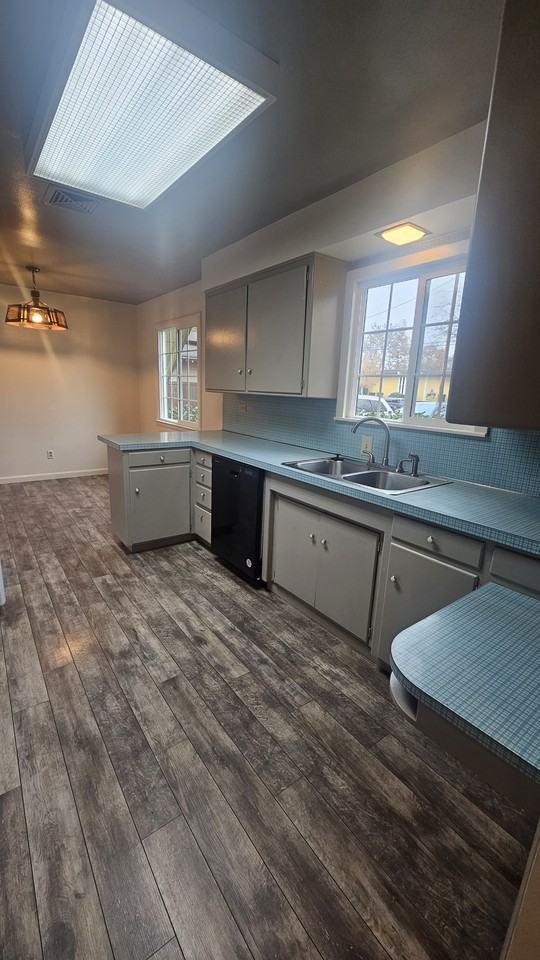 2375 North Ave - Photo 4 of 31