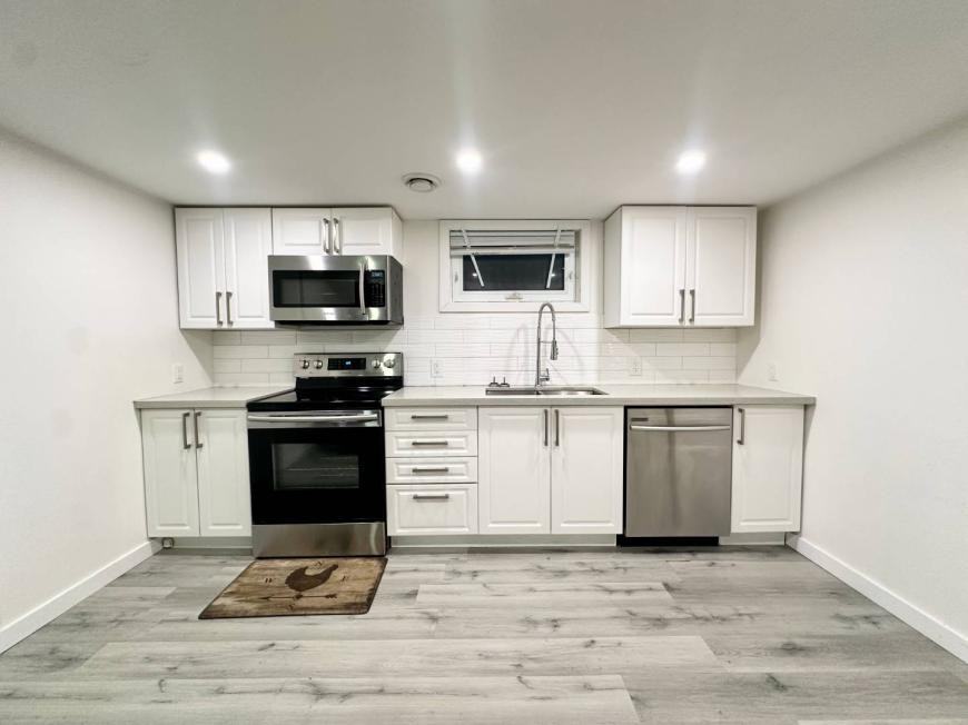 368 Fairlawn St - Photo 3 of 10