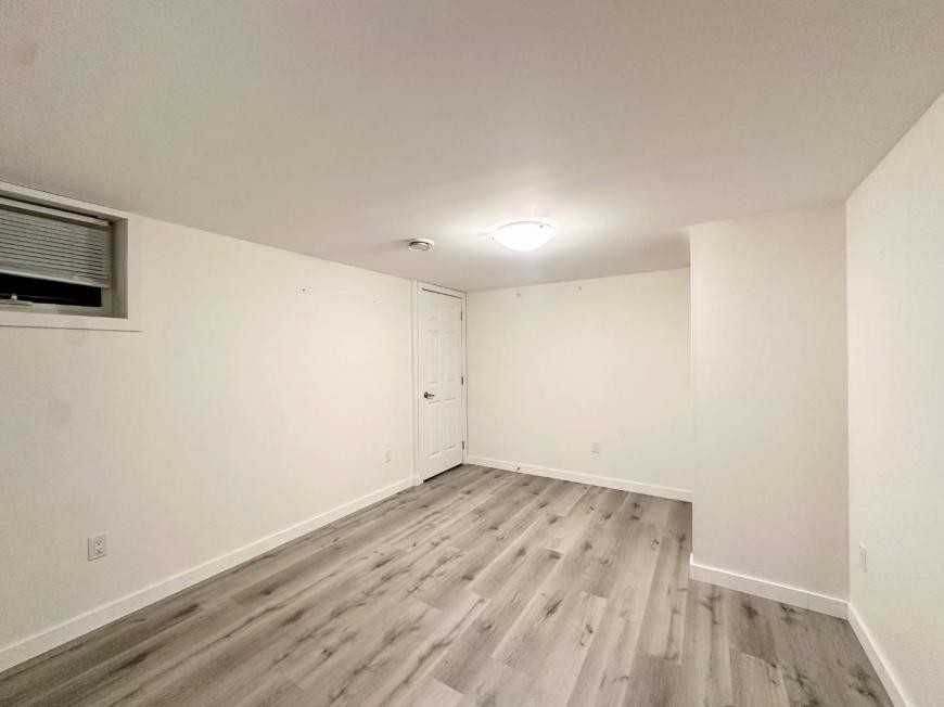 368 Fairlawn St - Photo 5 of 10