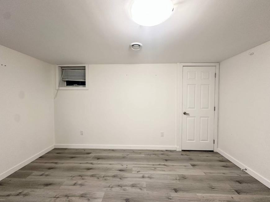 368 Fairlawn St - Photo 7 of 10