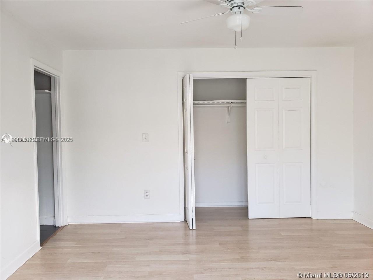 3689 Nw 14th St #B - Photo 4 of 17