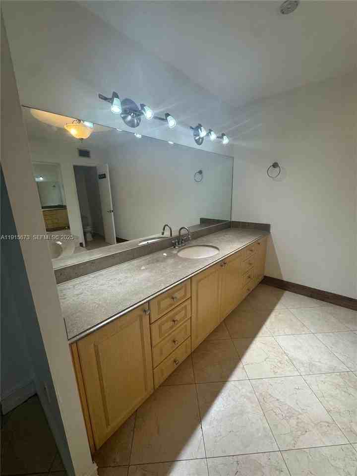 7000 Crown Gate Ct #7000 - Photo 7 of 25