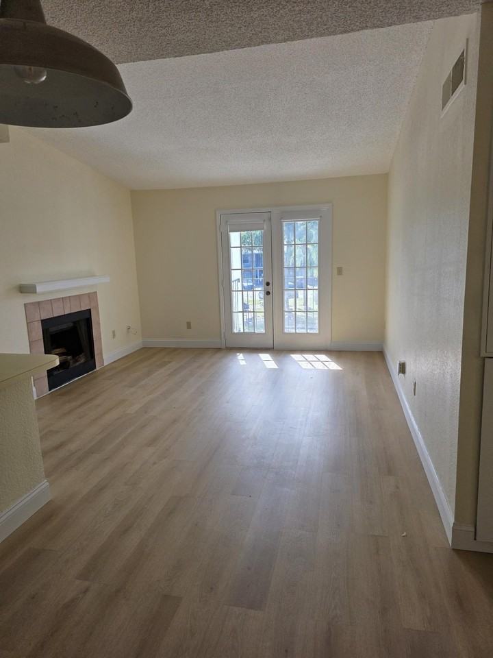 2550 2550 N. Alafaya TrailUnit 5204 #5204 - Photo 5 of 16
