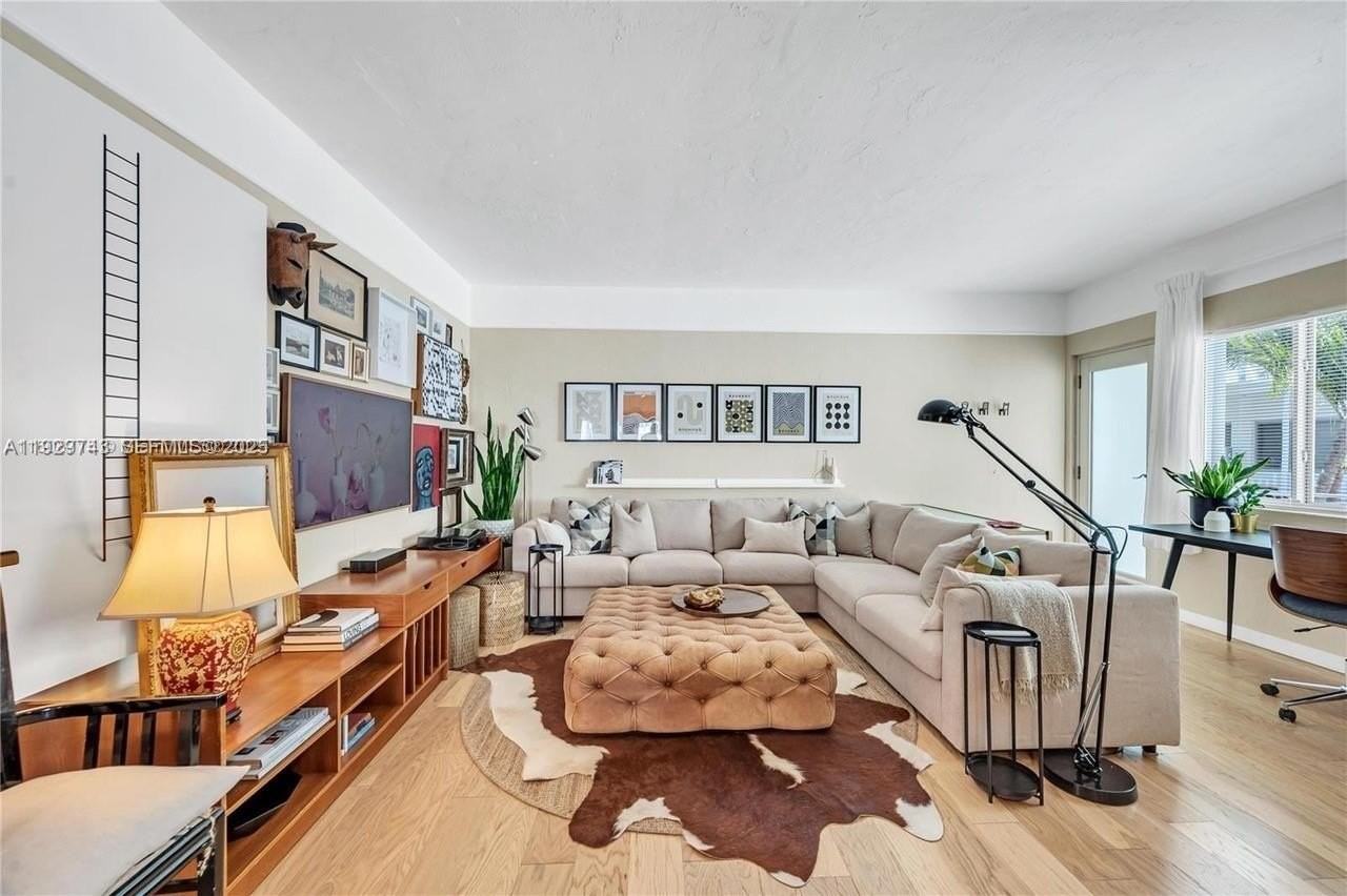 1840 James Avenue #23 - Photo 3 of 10