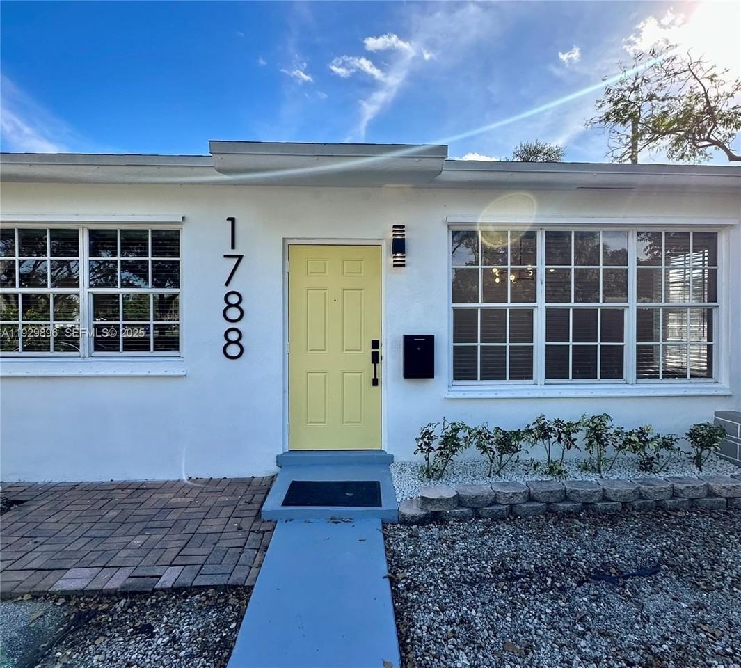 1790 Ne 169th St #1 - Photo 2 of 19