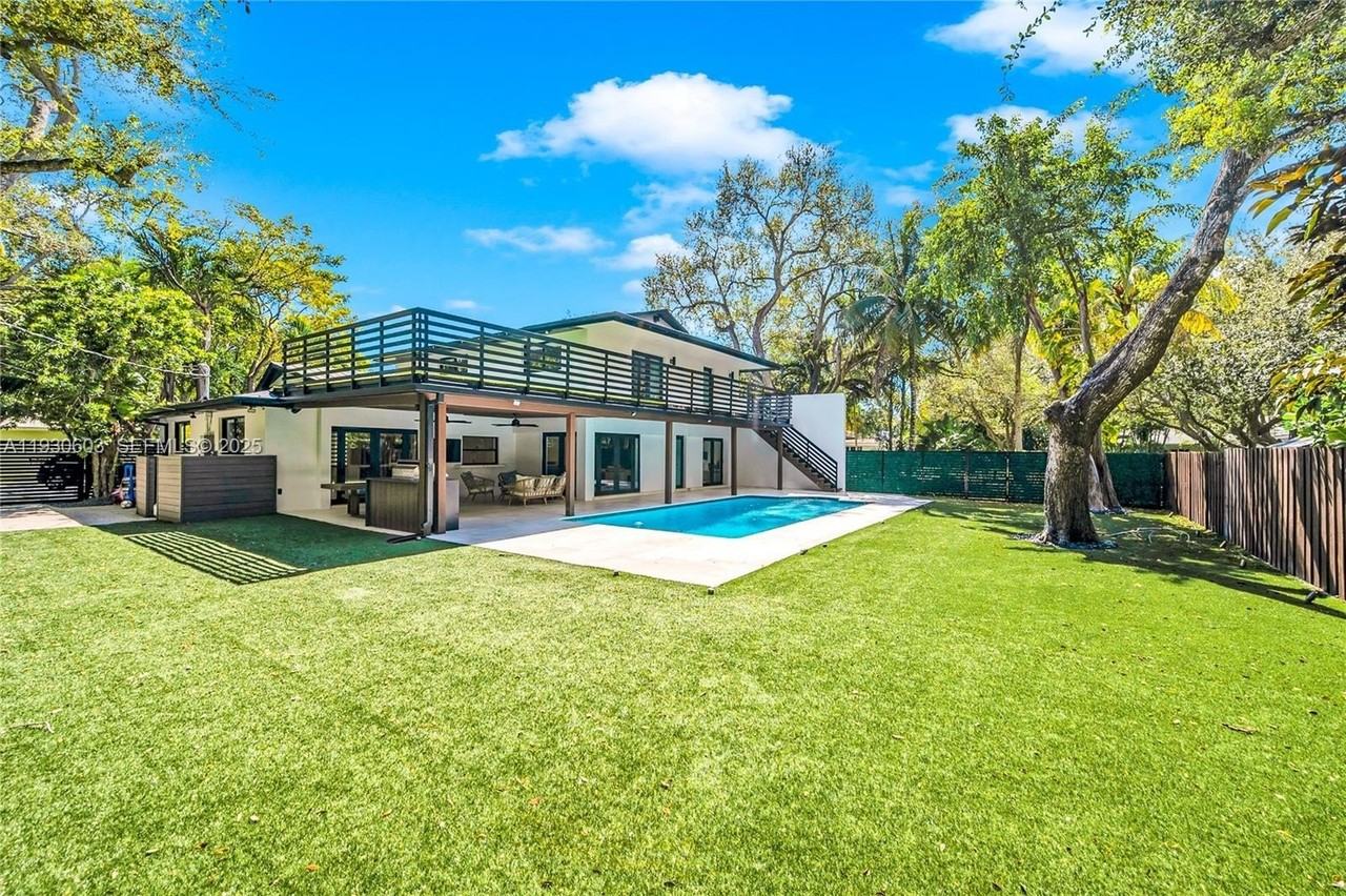 11340 Southwest 74th Court - Photo 7 of 50