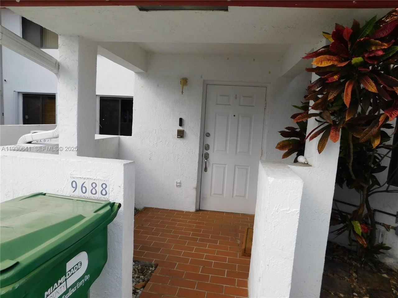 9688 Southwest 138th Avenue #9688 - Photo 3 of 27