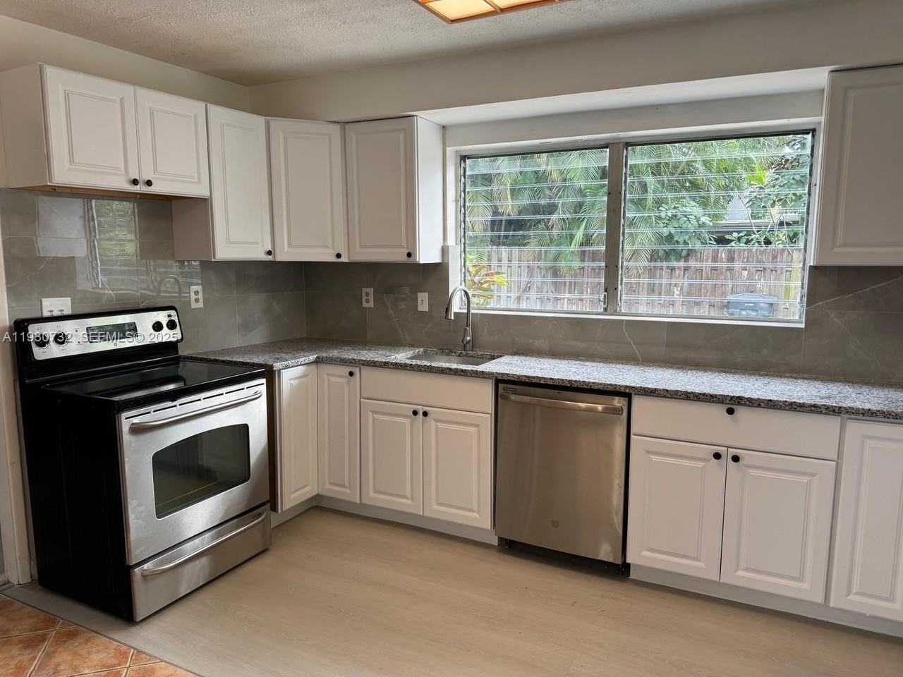 1821 Southwest 23rd Street #0 - Photo 2 of 13