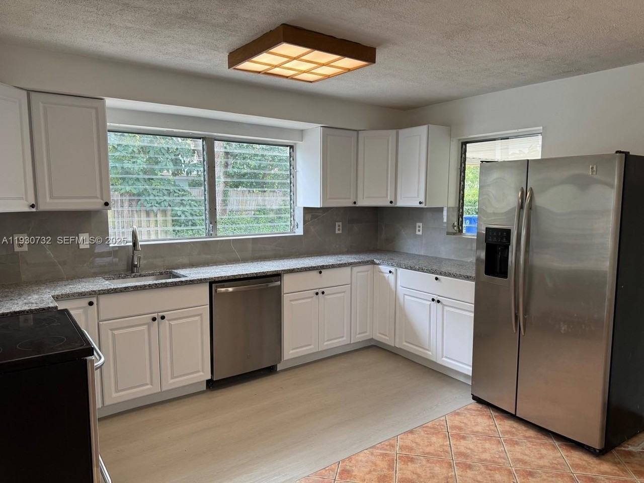 1821 Southwest 23rd Street #0 - Photo 4 of 13