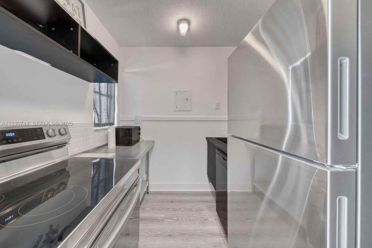 1530 Pennsylvania Avenue #305 - Photo 2 of 15