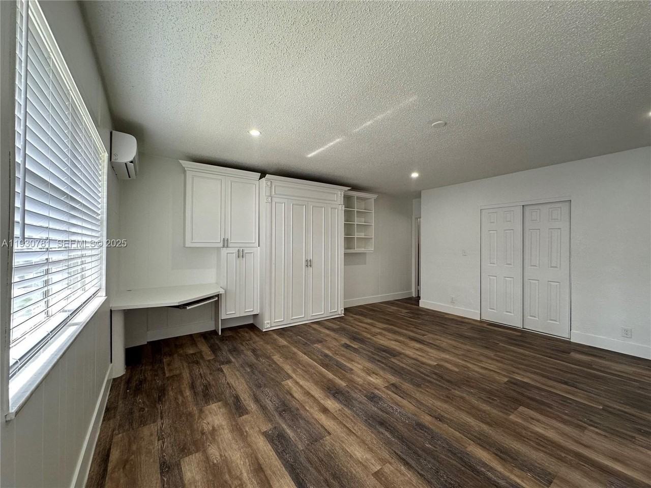 112 Nw 2nd Ave #C - Photo 3 of 27