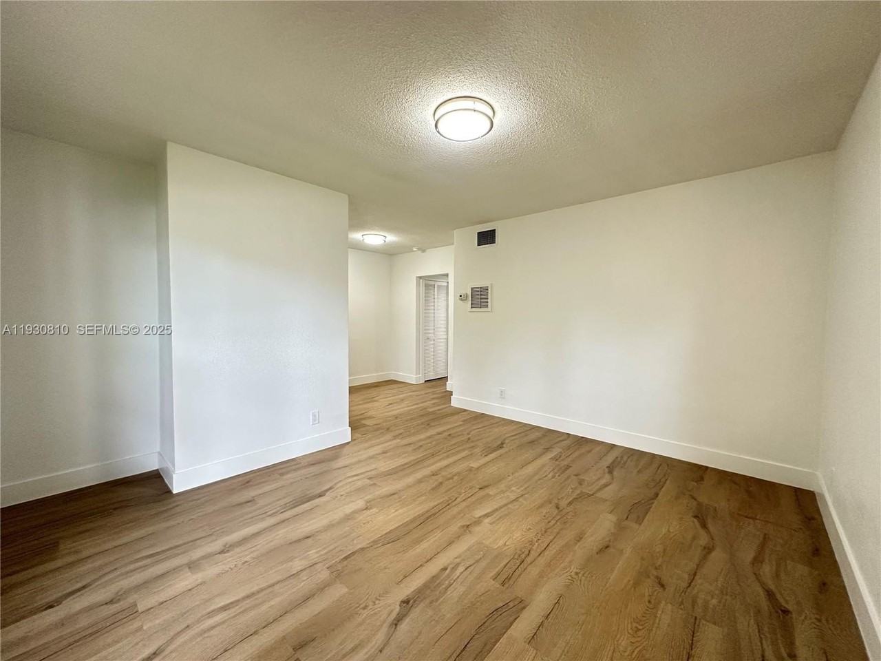 2822 Van Buren St #107 - Photo 4 of 24