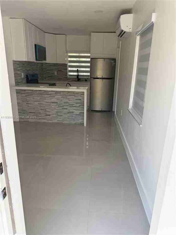 464 Minola Drive #1 - Photo 5 of 7