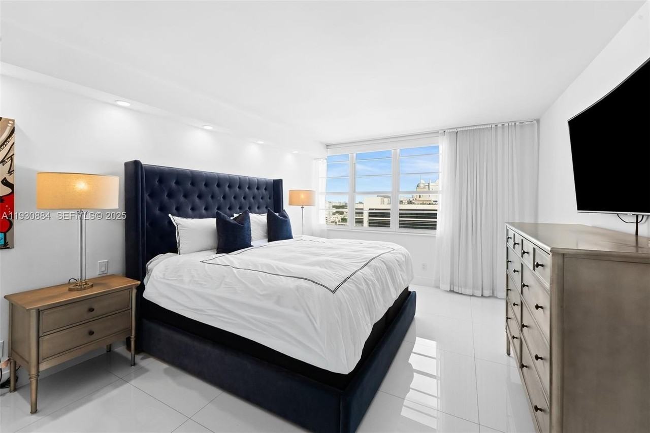 100 Lincoln Road #1523 - Photo 7 of 24