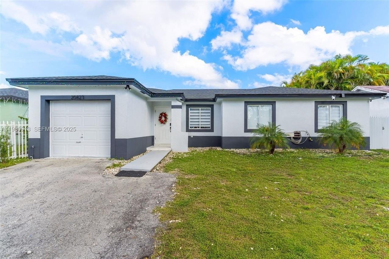 20823 Southwest 126th Court #20823 - Photo 5 of 31