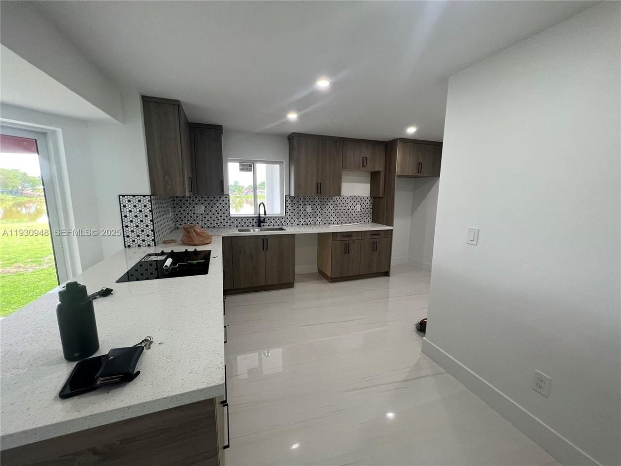 14830 Harding Lane - Photo 5 of 12