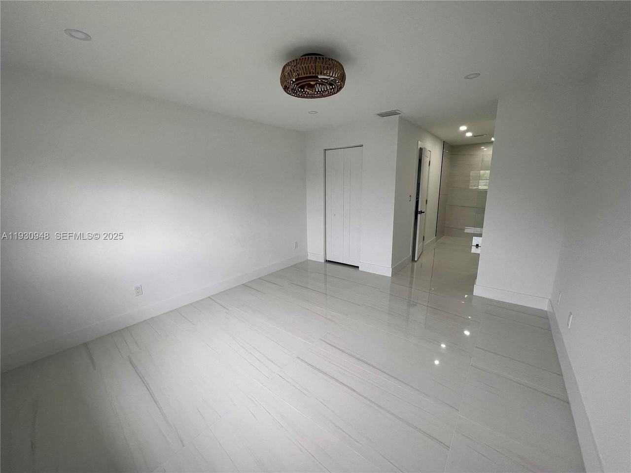 14830 Harding Lane - Photo 7 of 12